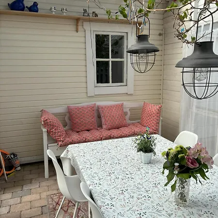 Laegenhet I Sekelskifteshus Harnosand Exterior photo